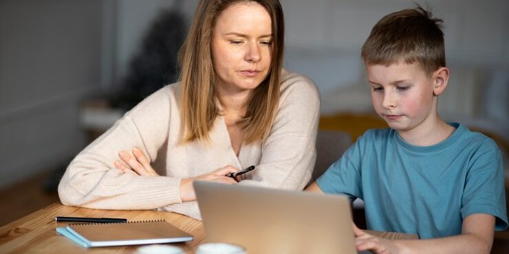 mother-spending-time-with-her-child_23-2149238628